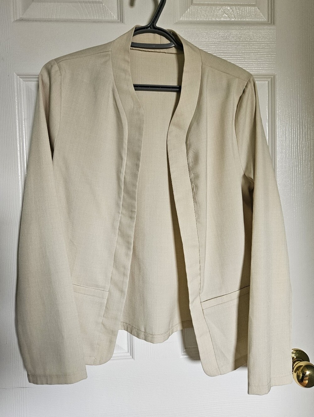 Elegant White Blazer for Women